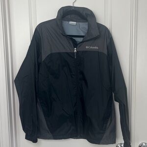 Columbia Packable Black and Gray Jacket Rain Jacket Size Medium